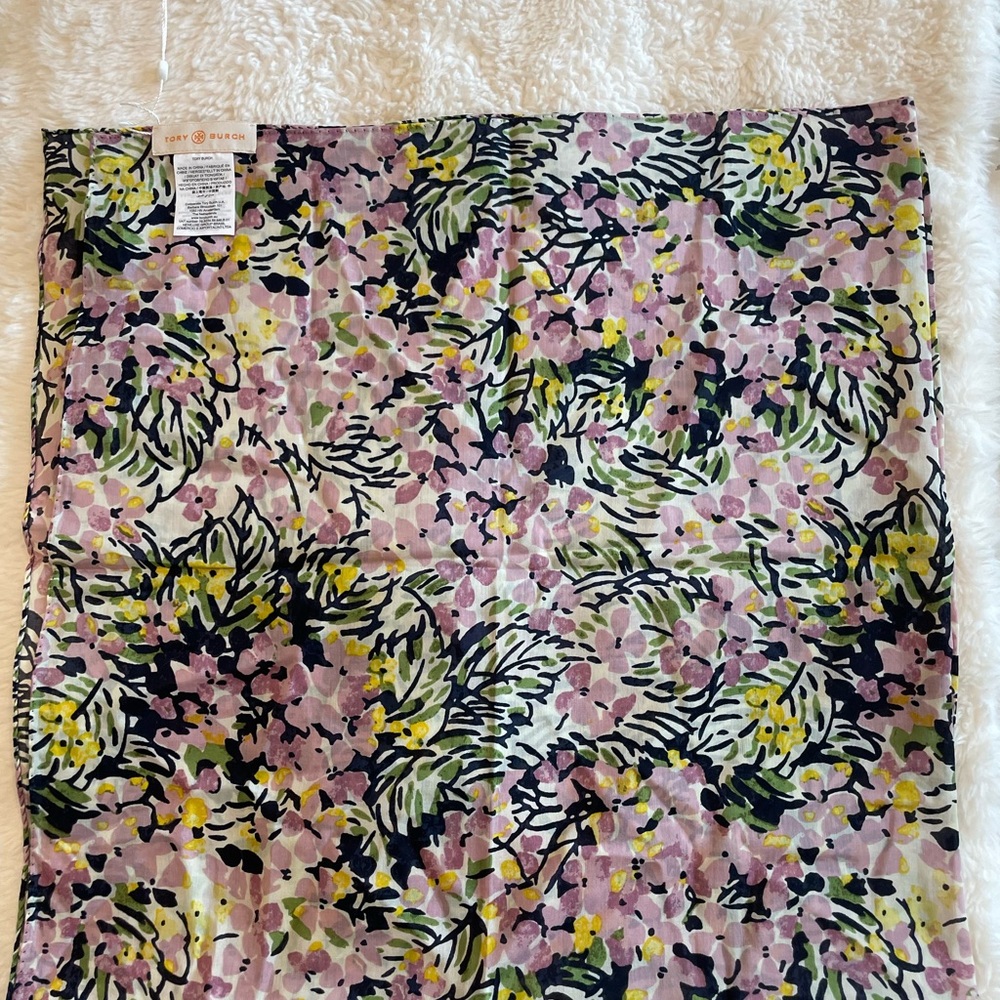 NWT Tory Burch Flower Field Cotton Square - Picture 6 of 7